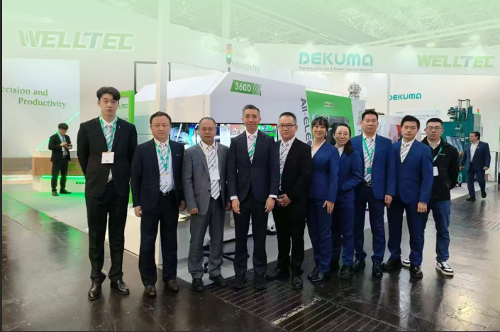 K 2025 完美落幕，華大機(jī)械攜創(chuàng)新技術(shù)贏得全球客戶(hù)贊譽(yù)！